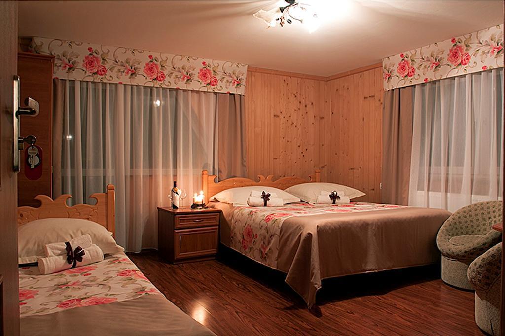 Bed and Breakfast Bukowianski Dworek Буковина Татранська Номер фото