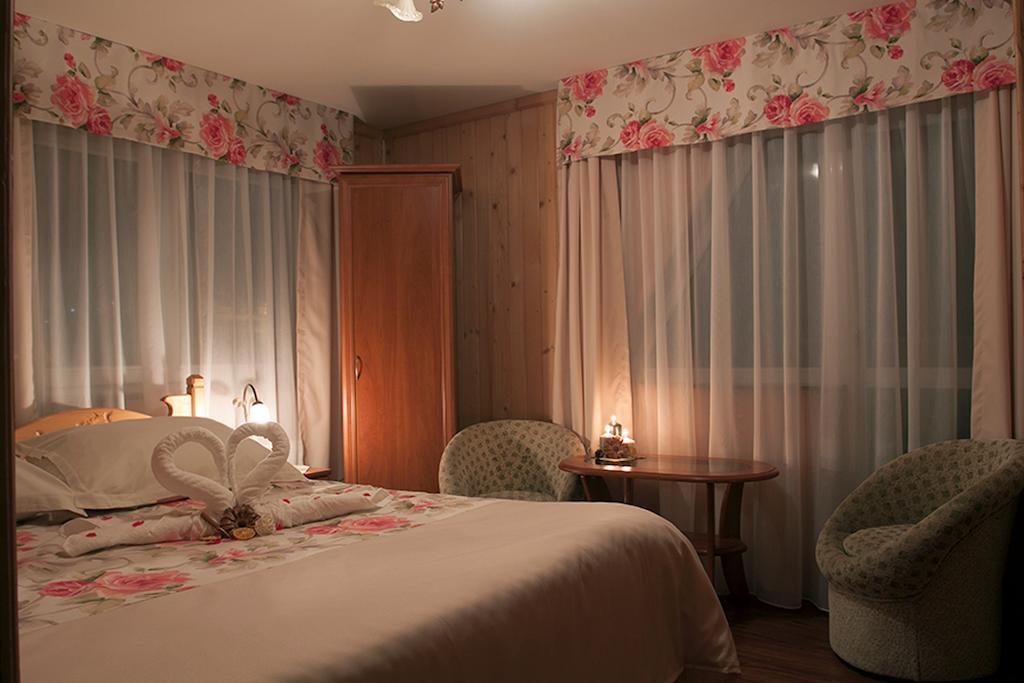 Bed and Breakfast Bukowianski Dworek Буковина Татранська Номер фото